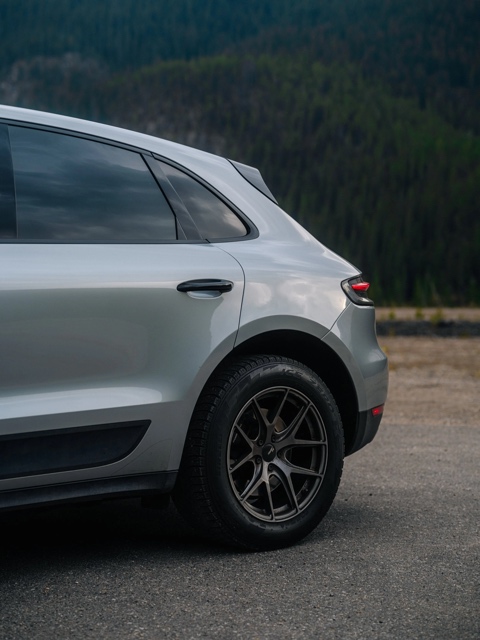 Porsche Macan photograph