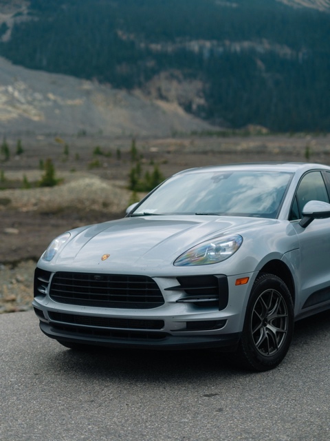 Porsche Macan photograph