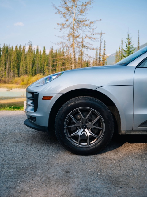 Porsche Macan photograph